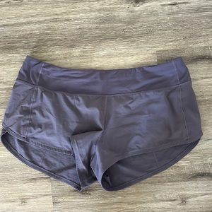 Lululemon Speed Up Low Rise 2.5 inches short